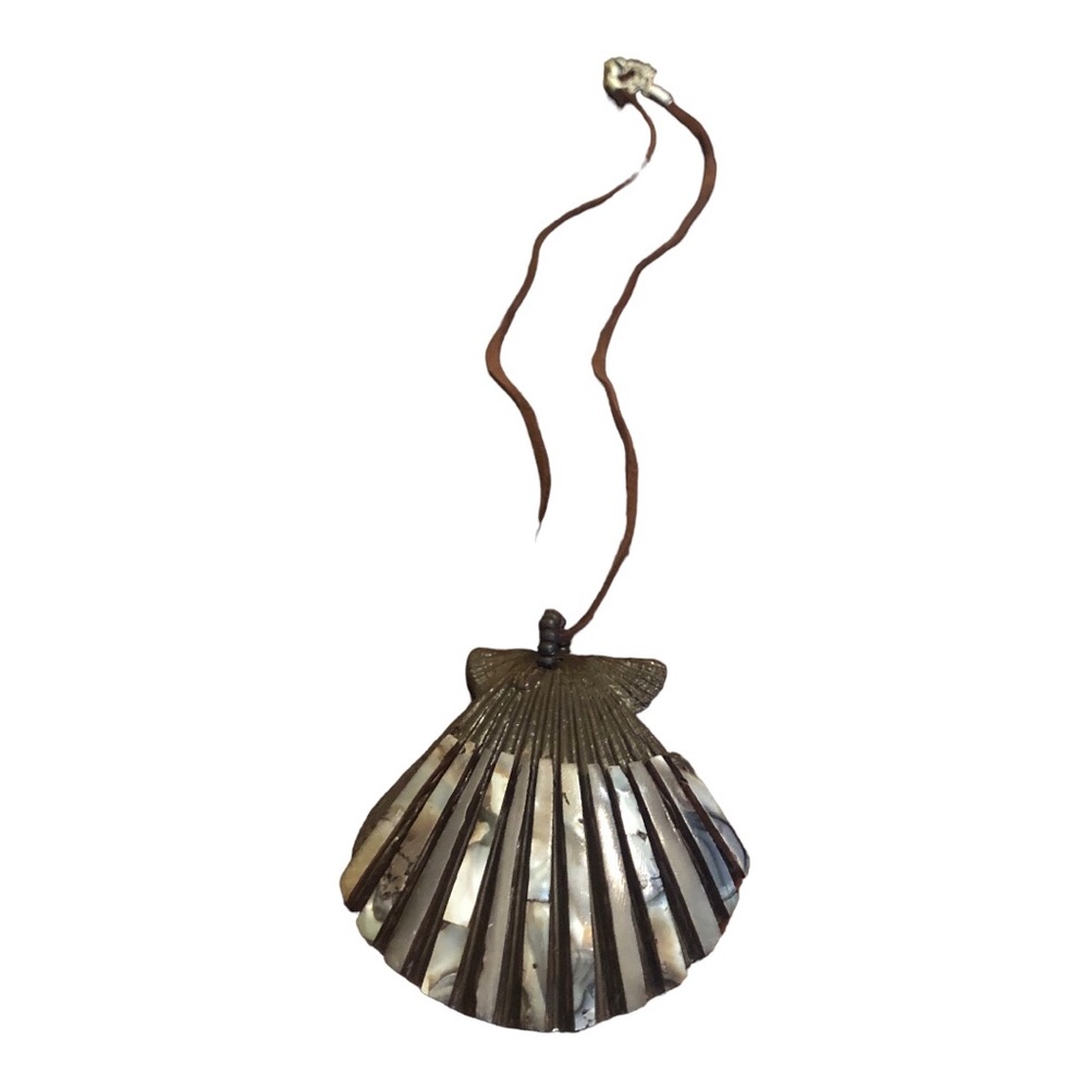 Shell Pendant Necklace with Brown Cord Women's Brown/Gray